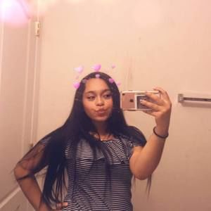 Meet your Posher, Gaby